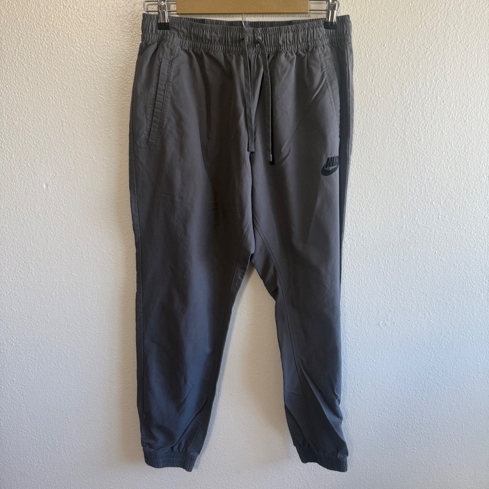 Nike Men's Large Gray Woven Joggers Neutral Active Gym Minimalist Travel